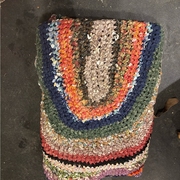 Vibrant Multicolor Handwoven Rug - Picture 9 of 11